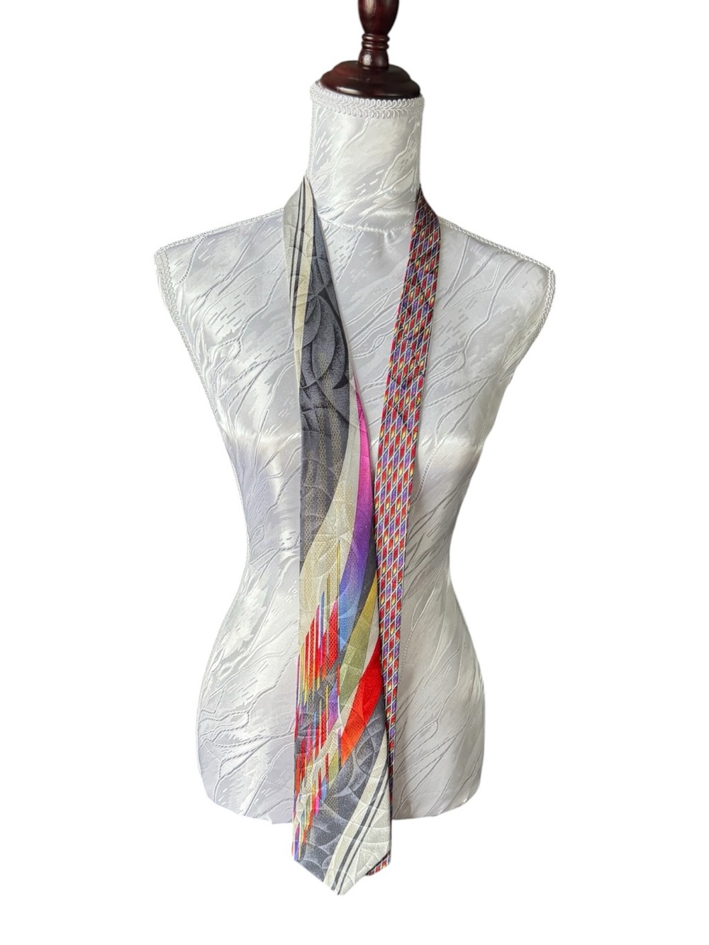 Multicolor Men's Silk Tie with Abstract Geometric Print